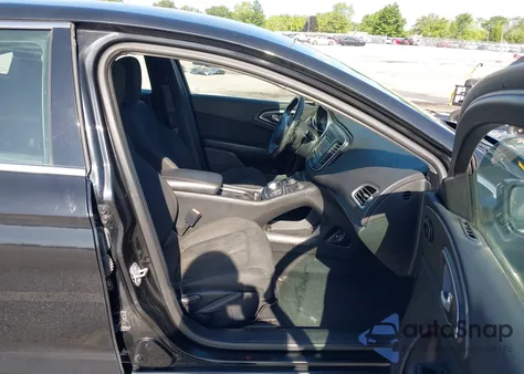 2016 Chrysler 200 Limited from USA, damaged, VIN 1C3CCCAB8GN155032